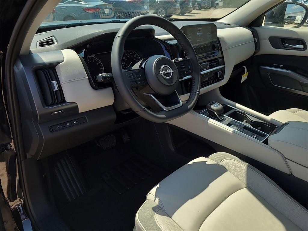 new 2025 Nissan Pathfinder car, priced at $35,425