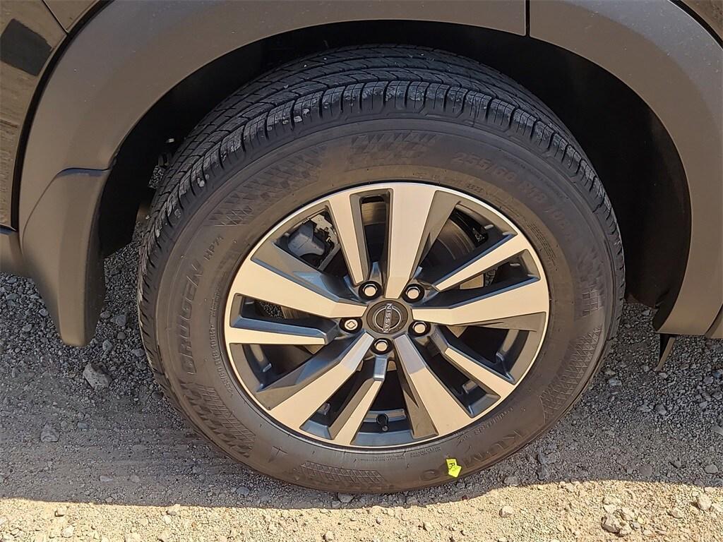 new 2025 Nissan Pathfinder car, priced at $36,625