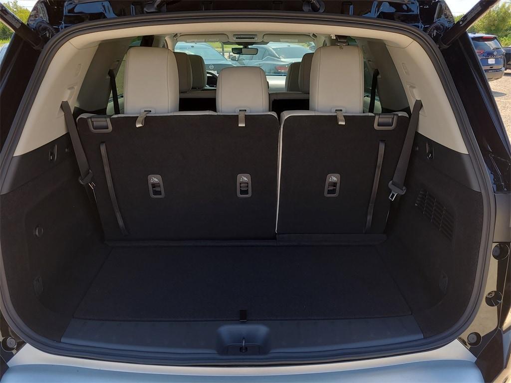 new 2025 Nissan Pathfinder car, priced at $35,425