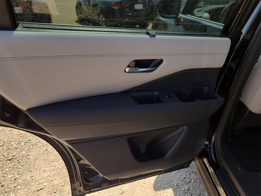 new 2025 Nissan Pathfinder car, priced at $35,425