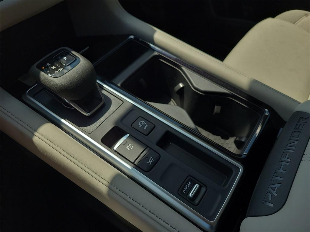 new 2025 Nissan Pathfinder car, priced at $35,425