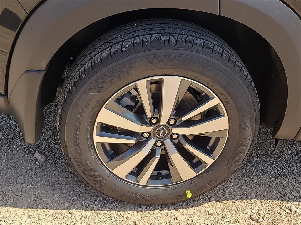 new 2025 Nissan Pathfinder car, priced at $35,425