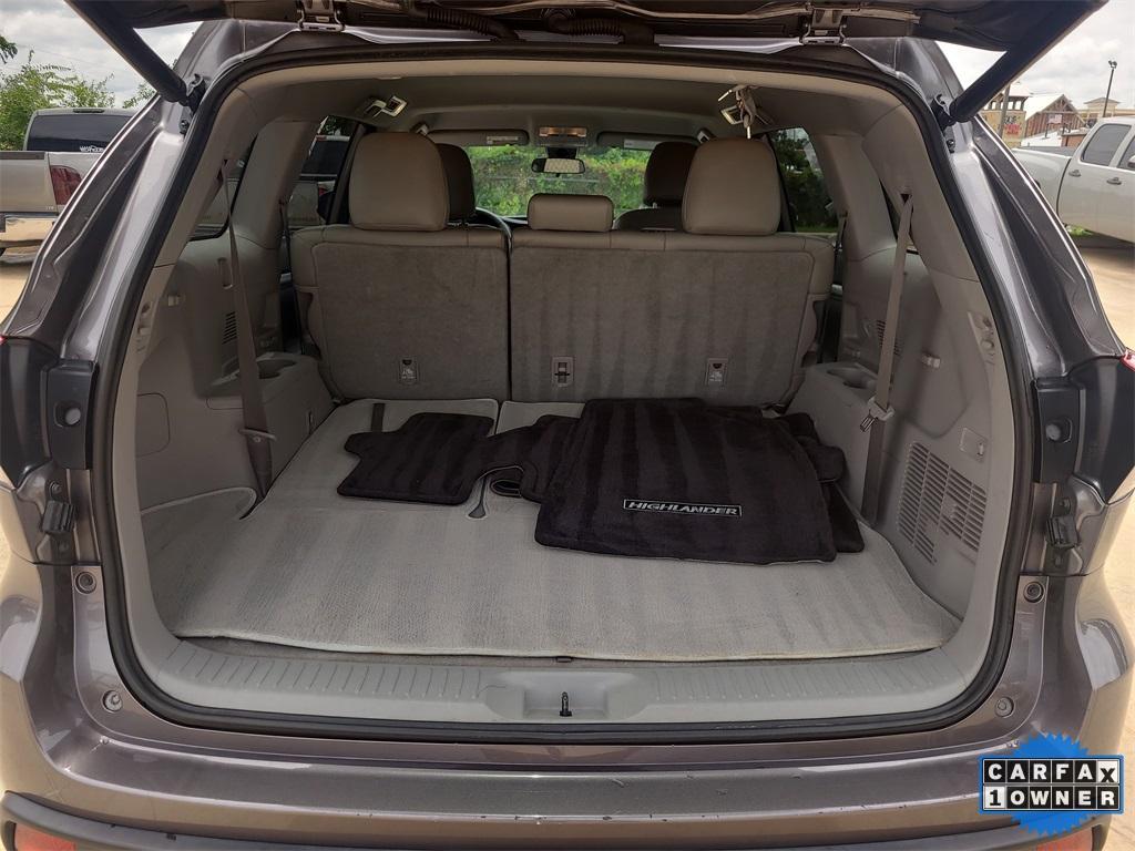 used 2018 Toyota Highlander car, priced at $25,933