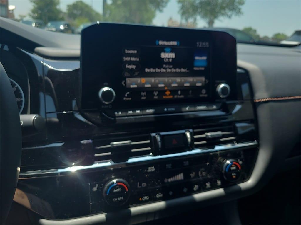 new 2025 Nissan Pathfinder car, priced at $42,338