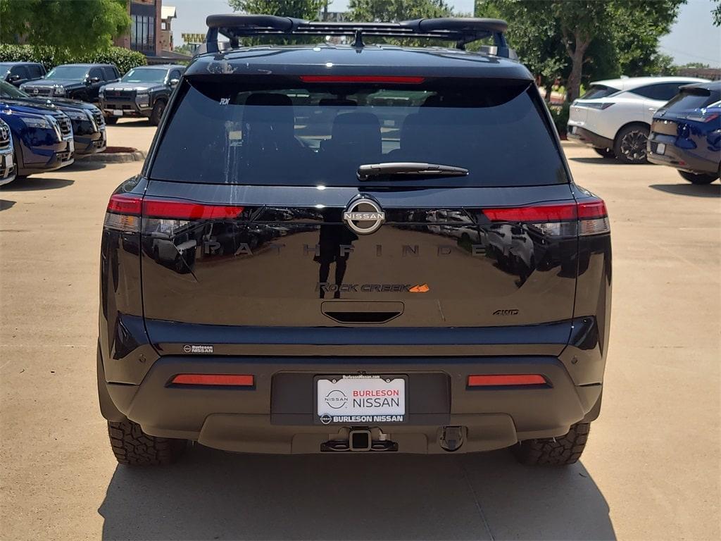 new 2025 Nissan Pathfinder car, priced at $42,338