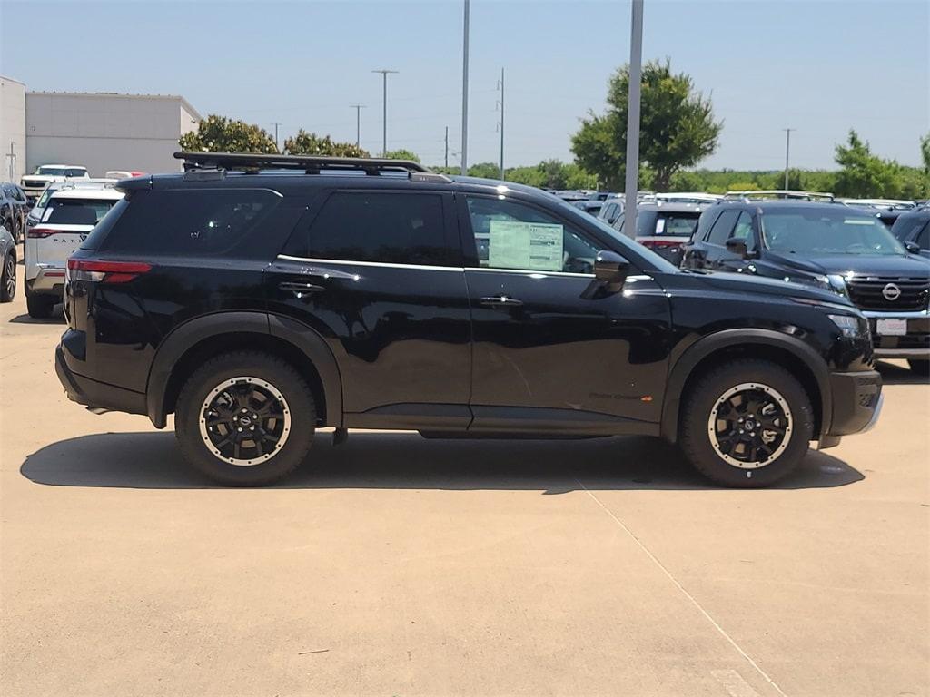 new 2025 Nissan Pathfinder car, priced at $42,338