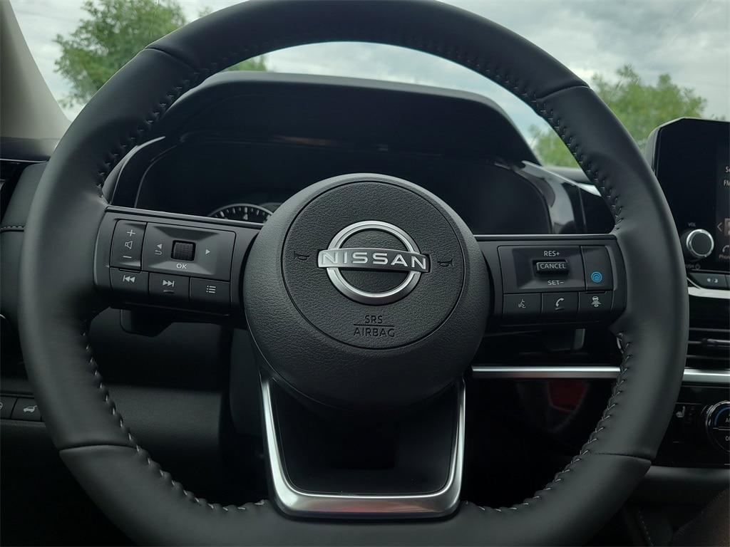 new 2025 Nissan Pathfinder car, priced at $38,320