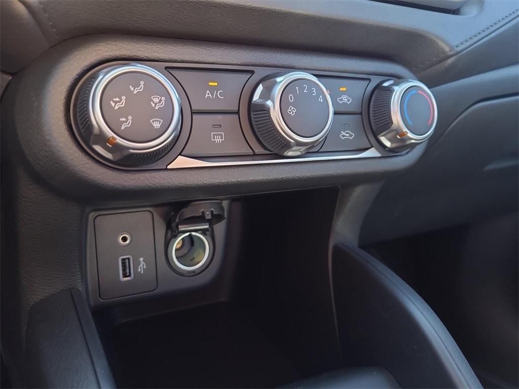 new 2025 Nissan Versa car, priced at $19,034