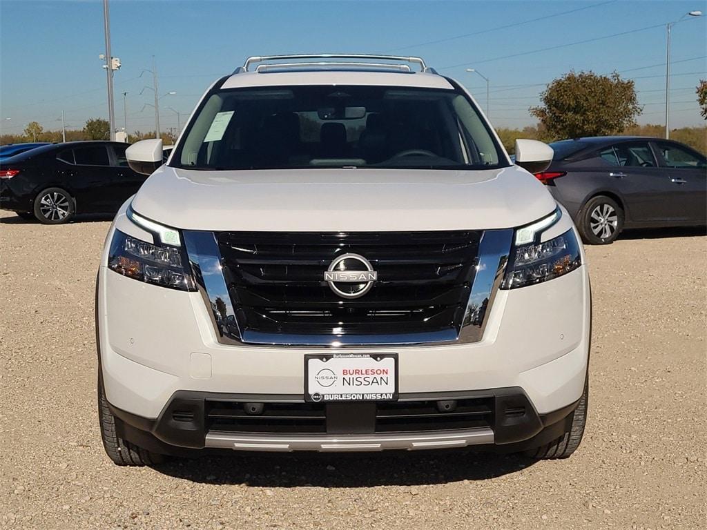 new 2025 Nissan Pathfinder car, priced at $45,507