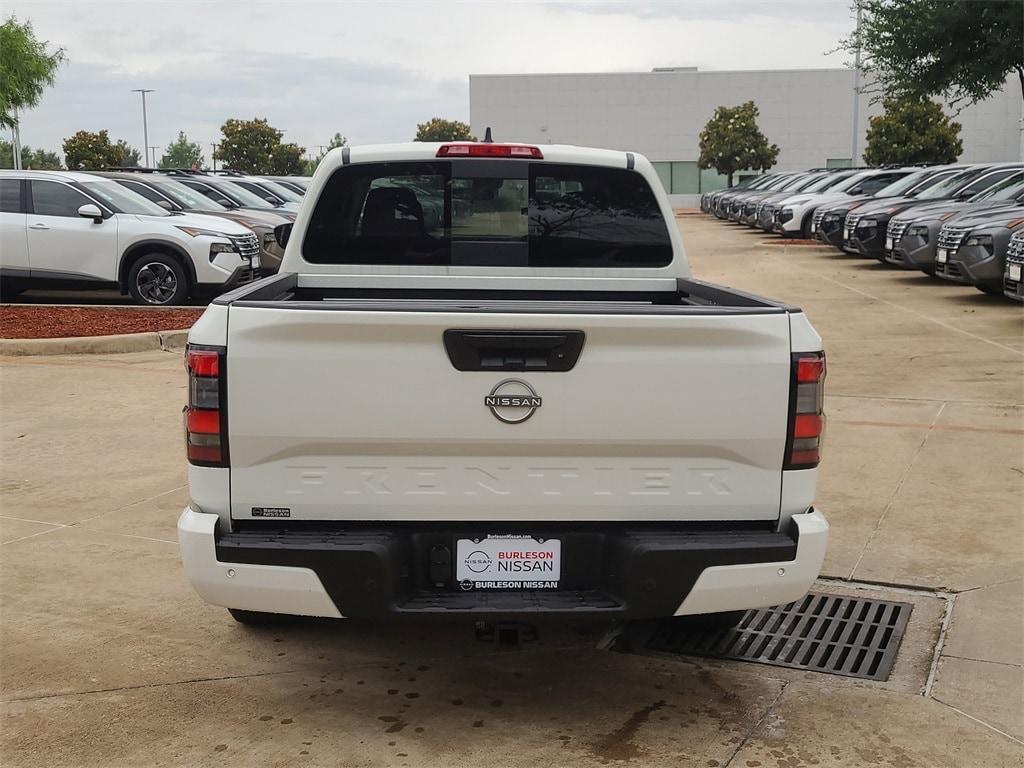 new 2025 Nissan Frontier car, priced at $36,083