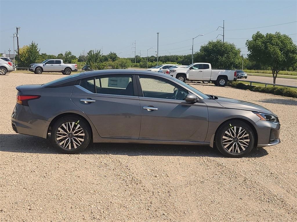 new 2025 Nissan Altima car, priced at $30,091