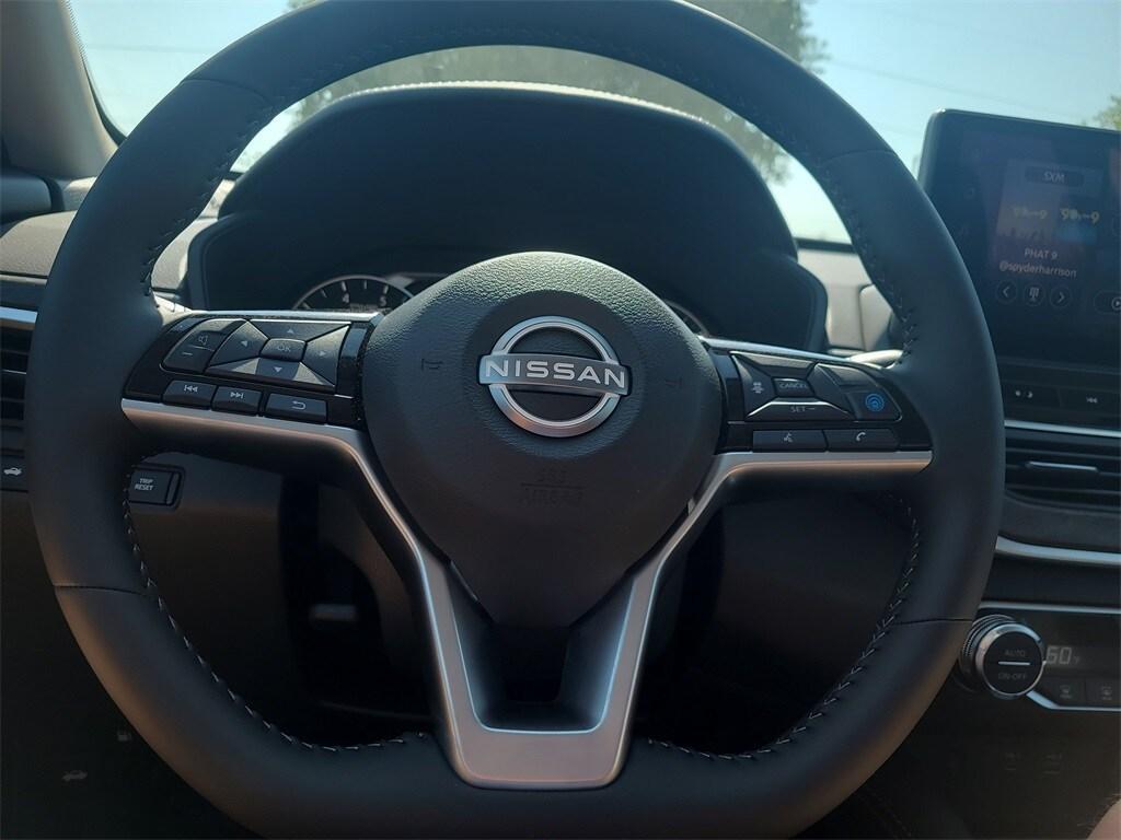 new 2025 Nissan Altima car, priced at $30,091