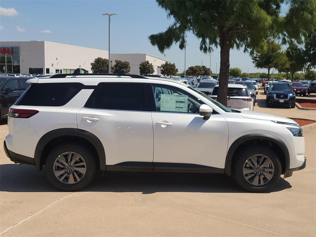 new 2025 Nissan Pathfinder car, priced at $38,305