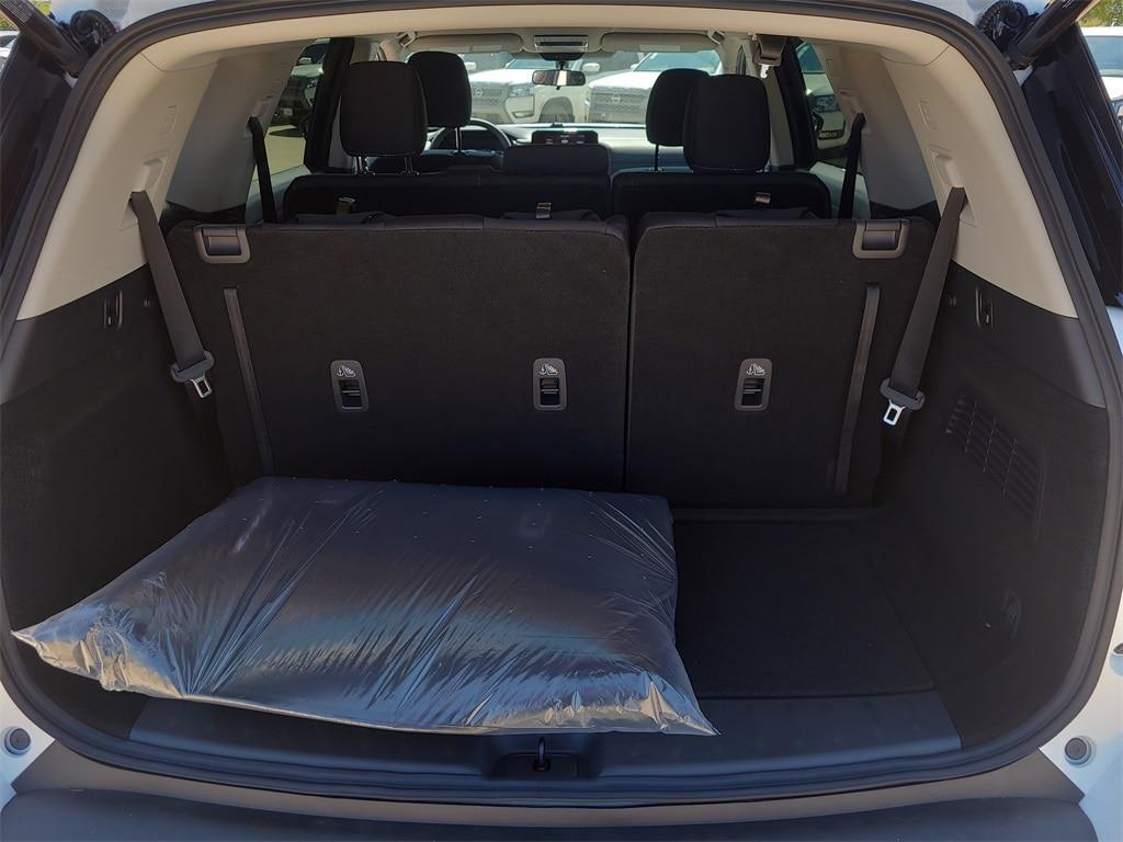 new 2025 Nissan Pathfinder car, priced at $38,305