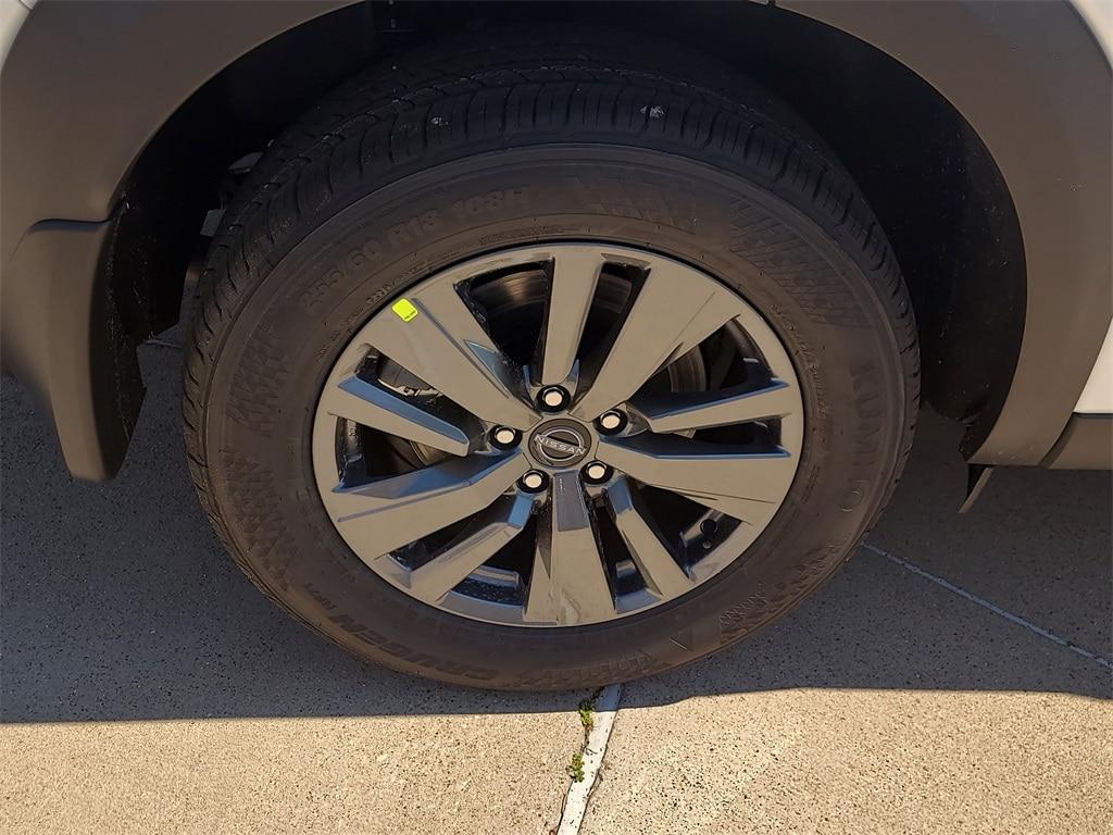 new 2025 Nissan Pathfinder car, priced at $38,305