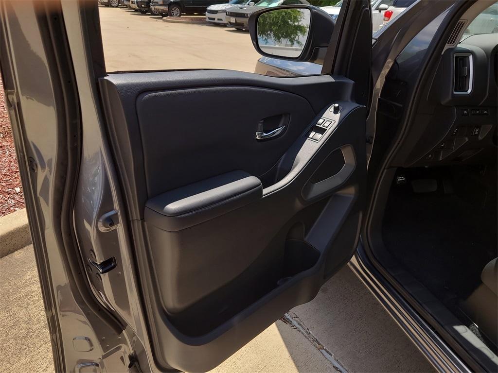 new 2025 Nissan Frontier car, priced at $30,772