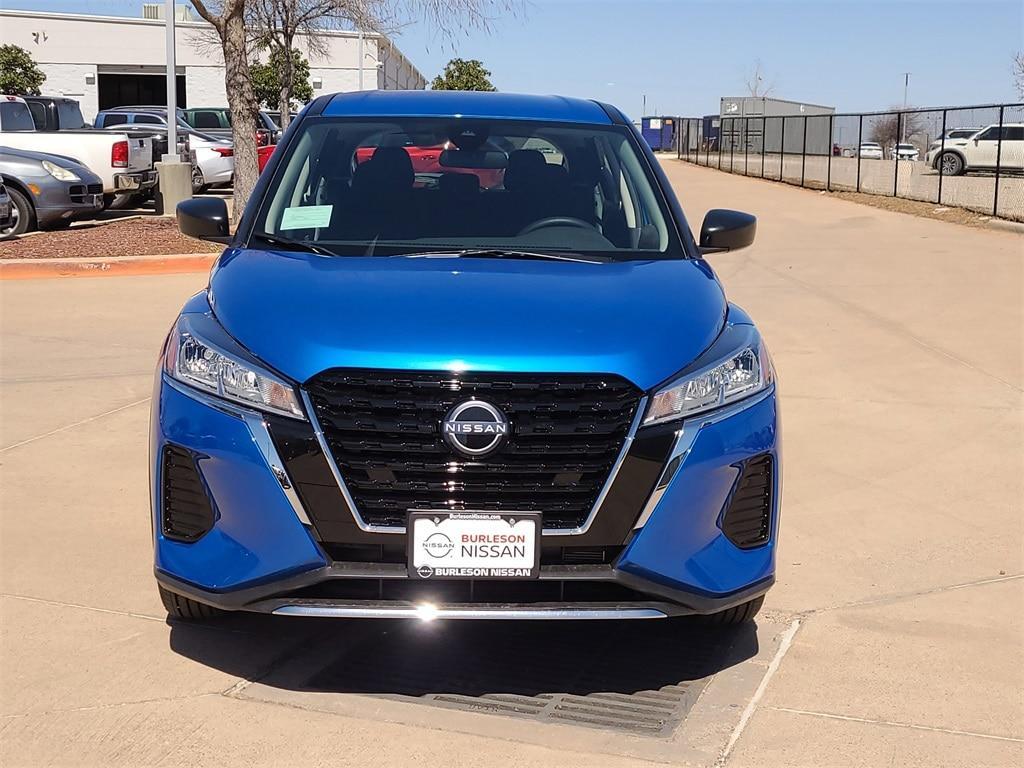 new 2025 Nissan Kicks car, priced at $22,857