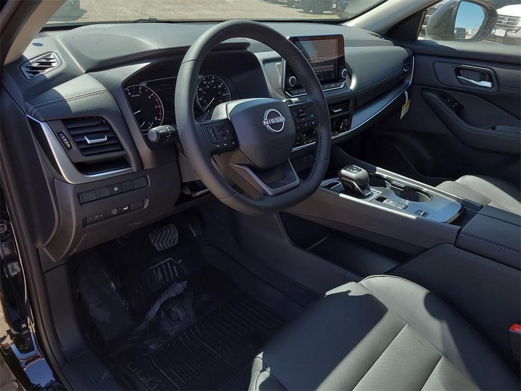 new 2025 Nissan Rogue car, priced at $32,000