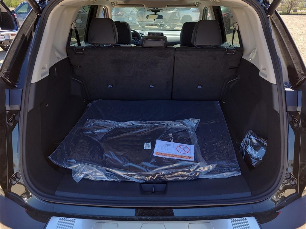 new 2025 Nissan Rogue car, priced at $32,000