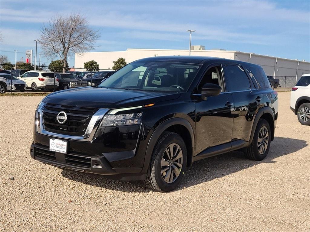 new 2025 Nissan Pathfinder car, priced at $34,812