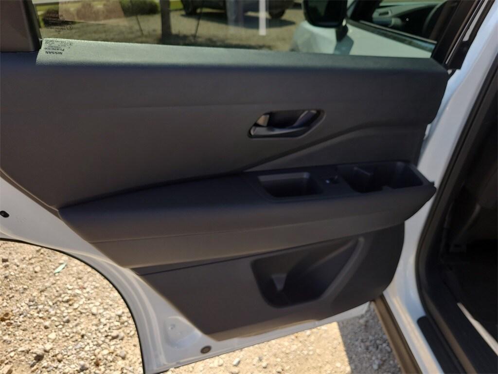 new 2025 Nissan Pathfinder car, priced at $34,810