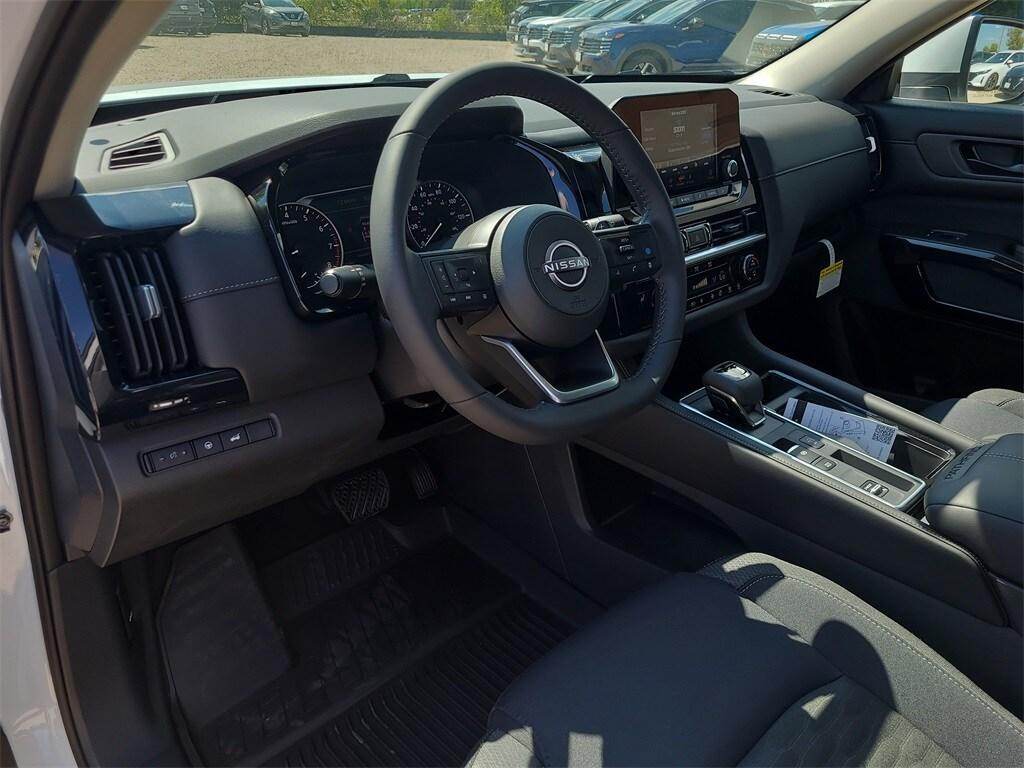 new 2025 Nissan Pathfinder car, priced at $34,810