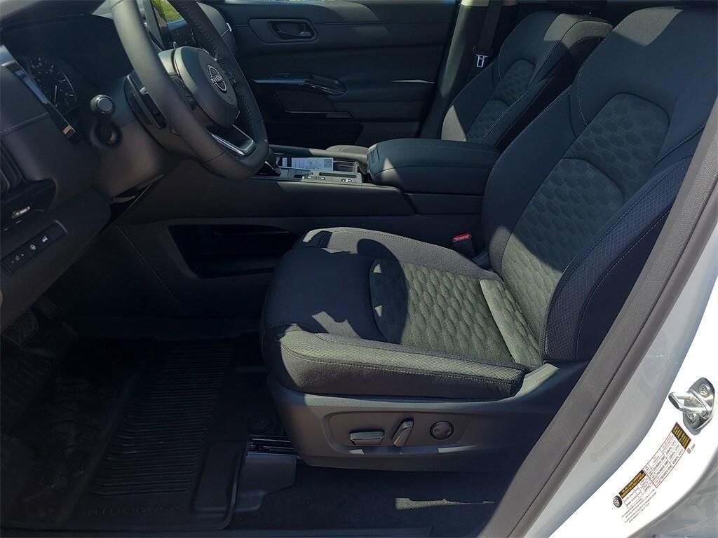 new 2025 Nissan Pathfinder car, priced at $34,810