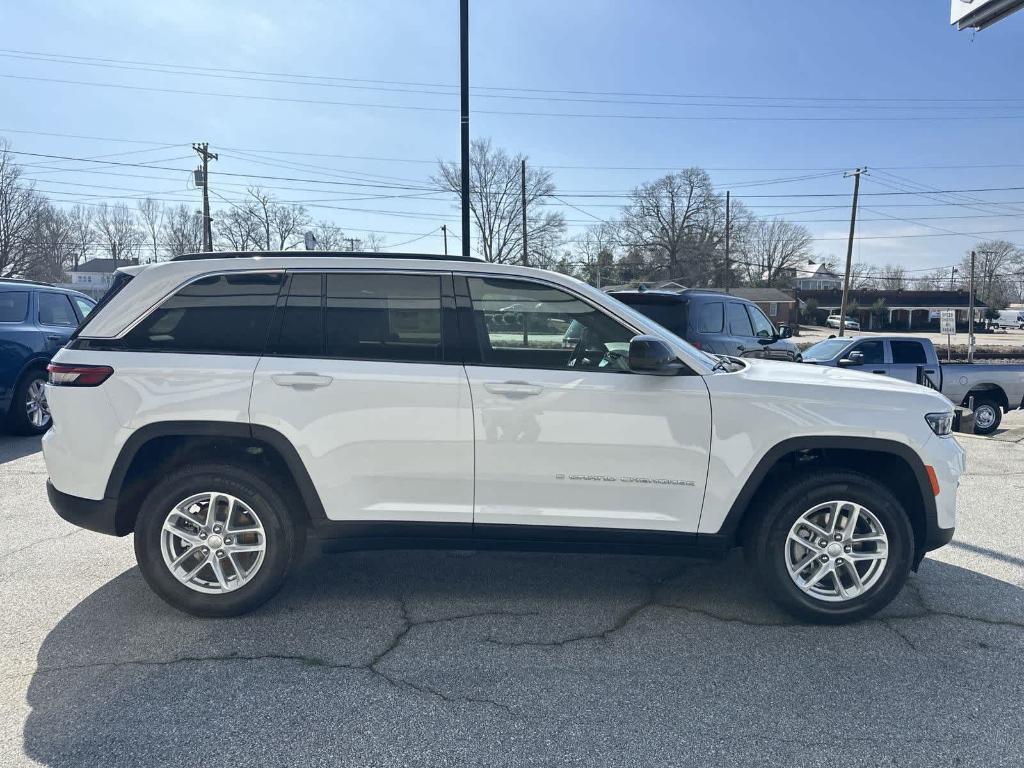 new 2025 Jeep Grand Cherokee car, priced at $41,070