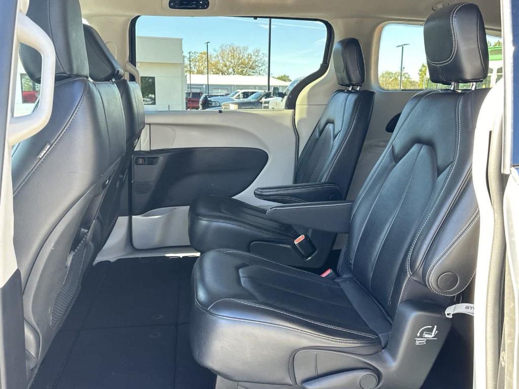 used 2022 Chrysler Pacifica car, priced at $24,059