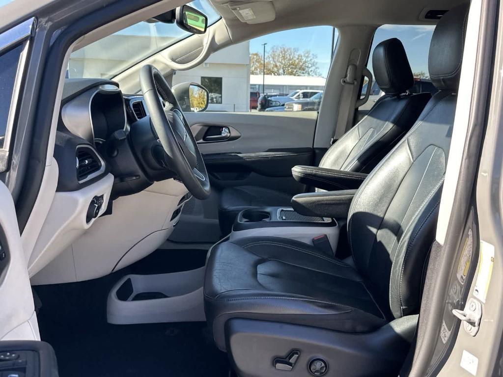 used 2022 Chrysler Pacifica car, priced at $24,059