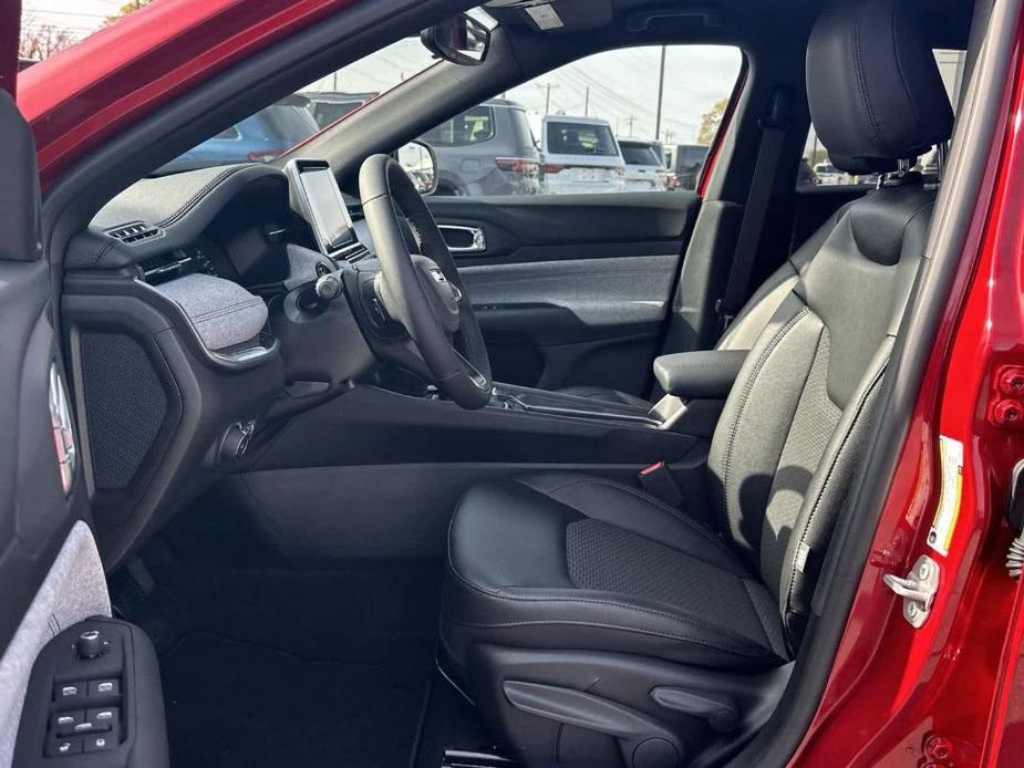 new 2025 Jeep Compass car, priced at $30,855