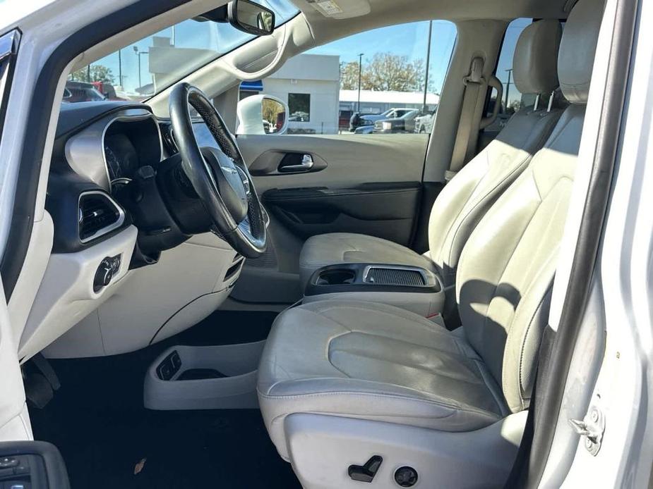 used 2021 Chrysler Pacifica car, priced at $23,178