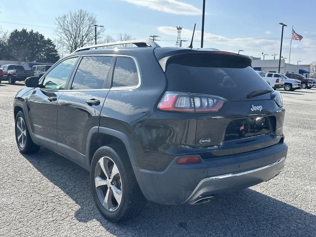 used 2019 Jeep Cherokee car, priced at $15,462