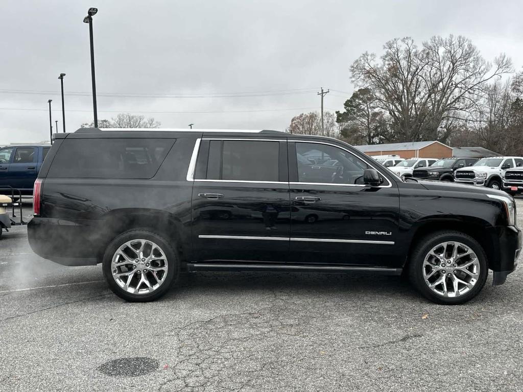 used 2018 GMC Yukon XL car, priced at $32,788