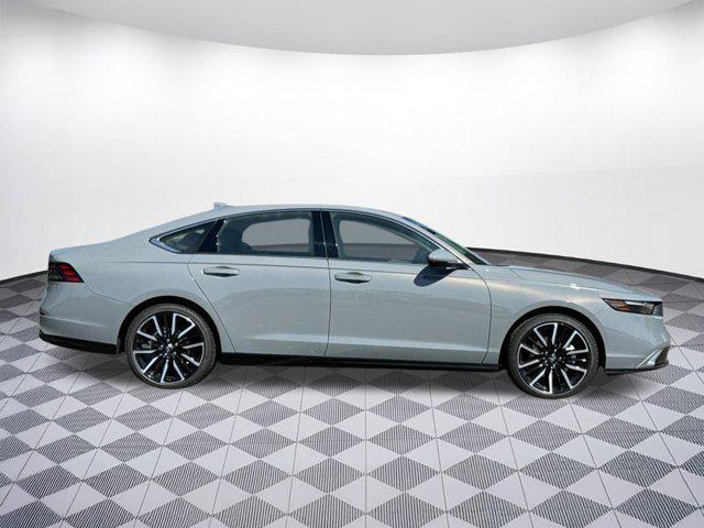 new 2025 Honda Accord Hybrid car, priced at $39,901