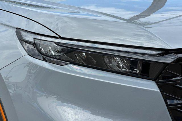 new 2026 Honda CR-V Hybrid car, priced at $39,651