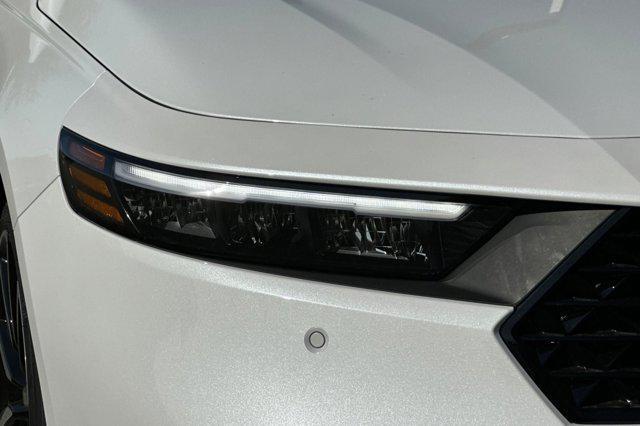 new 2025 Honda Accord Hybrid car, priced at $39,901