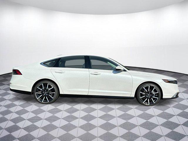 new 2025 Honda Accord Hybrid car, priced at $39,901