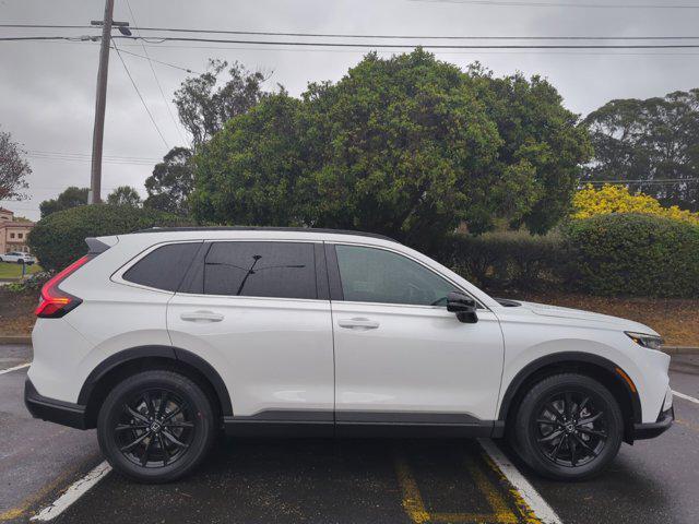 new 2025 Honda CR-V Hybrid car, priced at $39,401