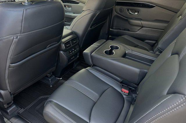 new 2025 Honda Pilot car, priced at $48,391