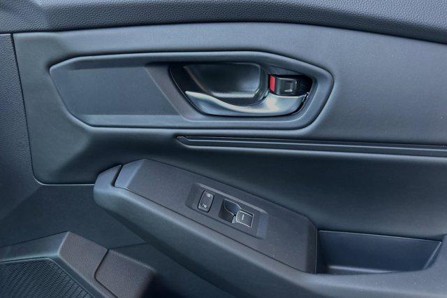 new 2025 Honda Accord Hybrid car, priced at $35,091