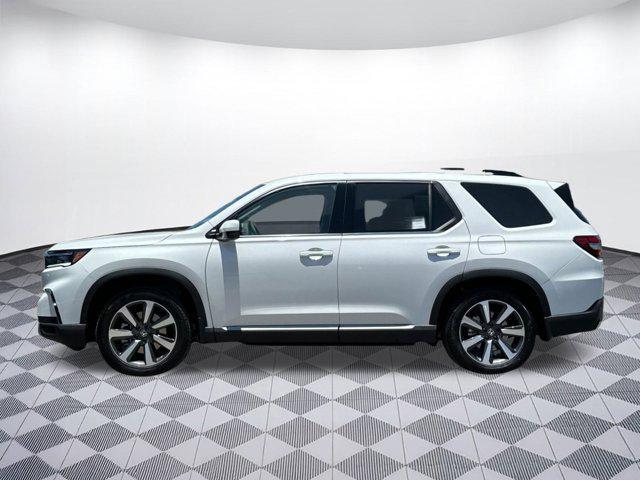 new 2025 Honda Pilot car, priced at $50,441