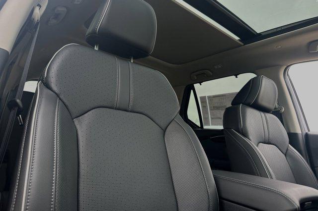 new 2025 Honda Pilot car, priced at $53,031