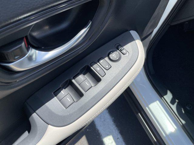 new 2025 Honda HR-V car, priced at $28,451