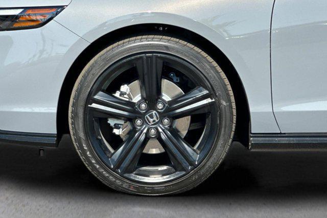 new 2025 Honda Accord Hybrid car, priced at $35,981