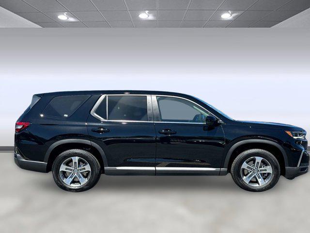 new 2025 Honda Pilot car, priced at $43,491