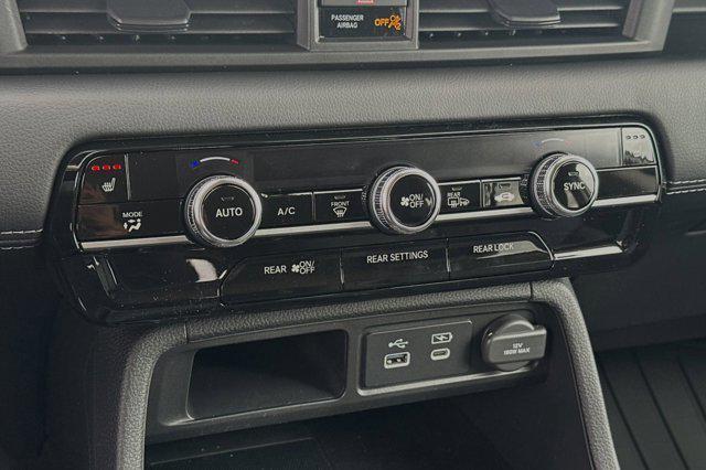 new 2025 Honda Pilot car, priced at $43,491