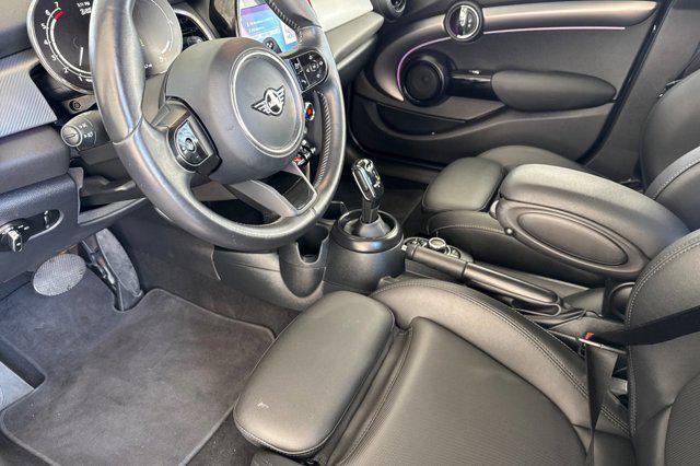 used 2024 MINI Hardtop car, priced at $18,999