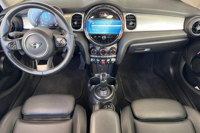 used 2024 MINI Hardtop car, priced at $18,999