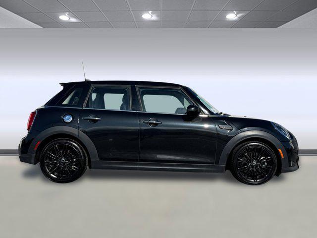 used 2024 MINI Hardtop car, priced at $18,999